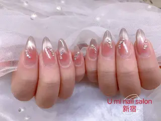 ネイル UMI ネイルサロン新宿🎀のネイルデザイン