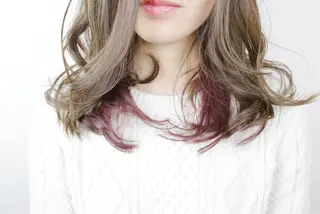 ミディアム 吉本 知弘のヘアスタイル