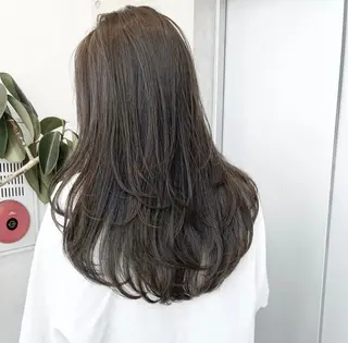 ロング カラー パーマ ヘアアレンジ 透明感/オリーブ/ グレージュ/YUKAのヘアスタイル