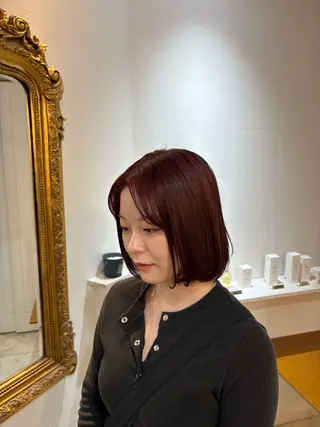 ショート 🩶ハイトーン🖤 URARAのヘアスタイル