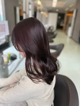 セミロング カラー ヘアーメイクWILL 西宮店所属・WILL西宮 藤原 佳奈/髪質改善/艶髪のヘアスタイル