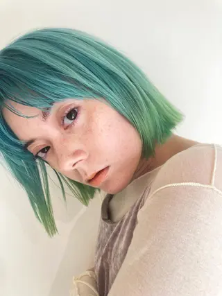 ショート カラー お洒落ベージュ🤎 代官山shibukiのヘアスタイル