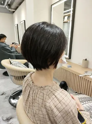 ショート カラー 【似合わせ・レイヤー ・パーマ】海気のヘアスタイル