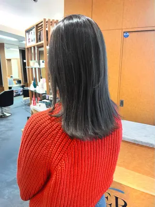 カラー STEP HIDEのヘアスタイル