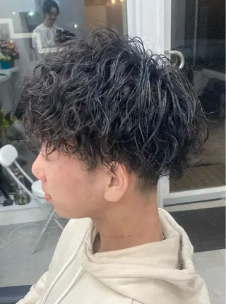 ミディアム パーマ メンズ 深堀 勇弥のヘアスタイル