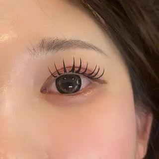 マツエク・マツパ 岡本葵子カットモデル ┊束感マツエクのマツエク・マツパデザイン