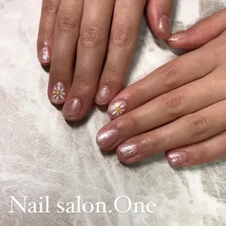 ネイル Nail salon .Oneのネイルデザイン