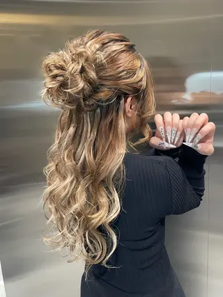 ヘアアレンジ 🖤ROSEL／ KUREA🖤のヘアスタイル