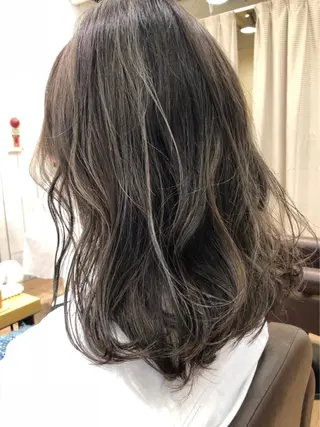 ミディアム カラー 【髪質改善 艶髪】 布川 莉穂のヘアスタイル
