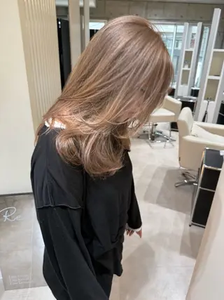 セミロング カラー 透明感×レイヤー 【梅田】KANONのヘアスタイル