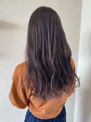 ロング 中川 茜里のヘアスタイル