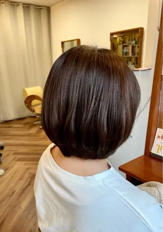 ミディアム 望月 千絵のヘアスタイル