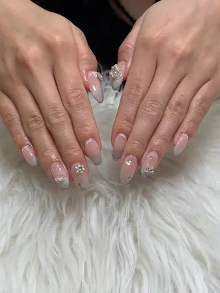 ネイル shiori .のネイルデザイン
