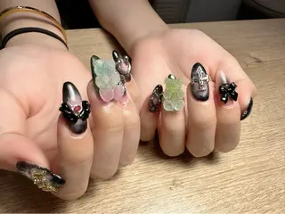 ネイル 新山 聖のネイルデザイン