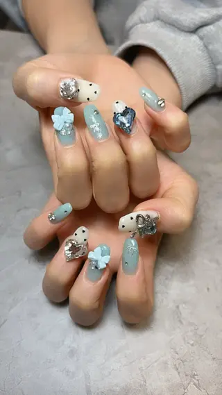 ネイル ♾️ インフィニティのネイルデザイン