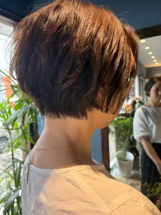 ショート ✨白髪ぼかし 🍀MINAKO☆のヘアスタイル