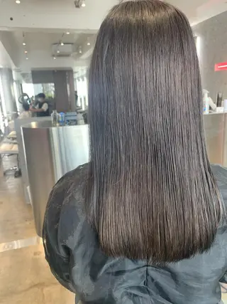 ロング カラー 山下 千明のヘアスタイル