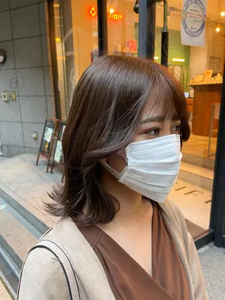 ミディアム カラー 村山 美空のヘアスタイル