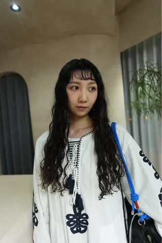 ロング パーマ Bërg kiraのヘアスタイル