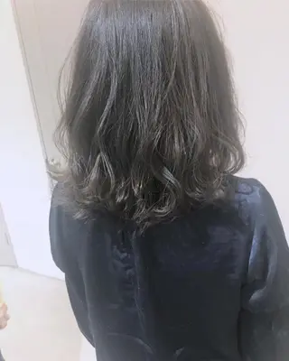 カラー mu ku.のヘアスタイル