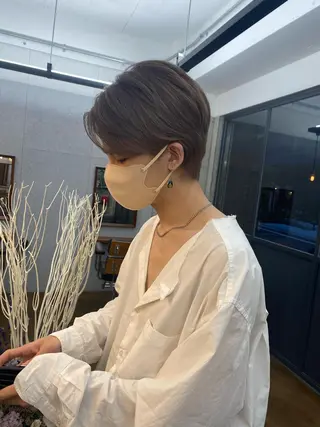 ショート カラー メンズ ハイトーン/デザイン hirokiのヘアスタイル