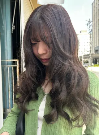 ロング カラー 木藤 優杏のヘアスタイル