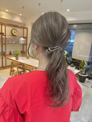 ロング hoNua. 栄/透明感カラーのヘアスタイル