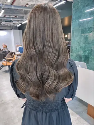 ロング かおり/似合わせ/ 透明感カラーのヘアスタイル