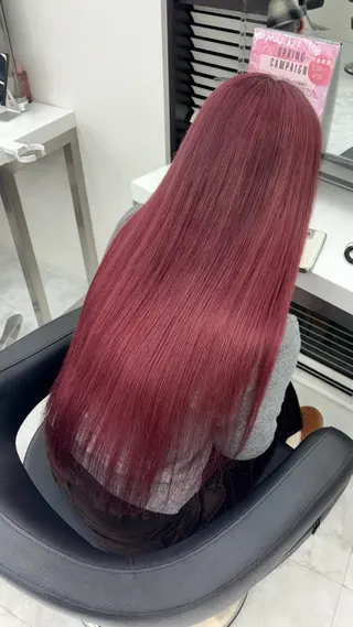 ロング カラー 🖤ハイトーン× レイヤー🖤SARAのヘアスタイル