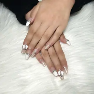 ネイル 【Laule‘a 】のネイルデザイン