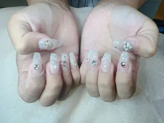 ミディアム Mika nail salon 鶯谷のネイルデザイン