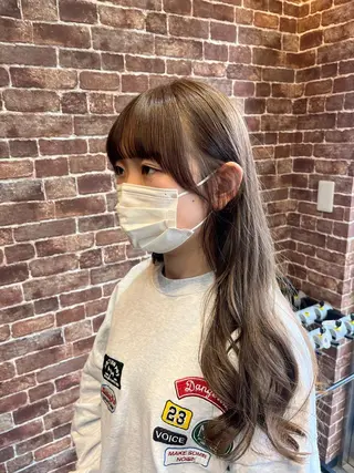 ロング カラー パーマ ヘアアレンジ メンズ キッズ ネイル マツエク・マツパ アイブロウ 久木原 ゆりのヘアスタイル