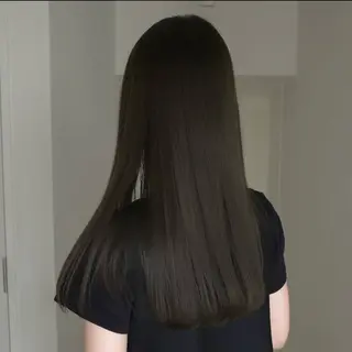 ロング しんどう ことねのヘアスタイル