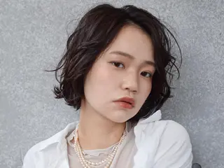 ミディアム カラー クスノキ ヤスタカのヘアスタイル