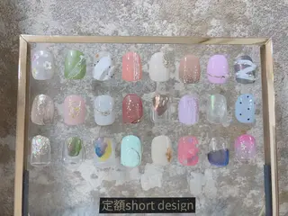 ネイル elu :nail&eyeのネイルデザイン