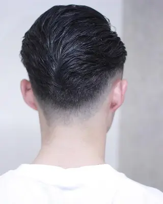 ショート パーマ メンズ 及川 光のヘアスタイル