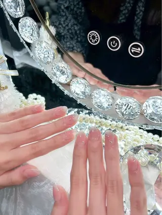 ネイル うるキラ✨ワンホン yuka🥂のネイルデザイン