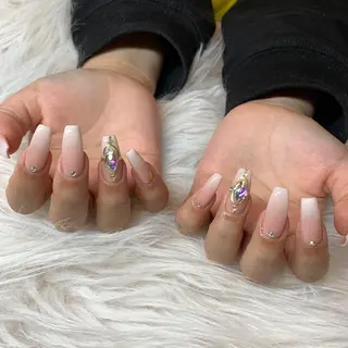 ネイル AERA nail shino🐱⸝꙳のネイルデザイン