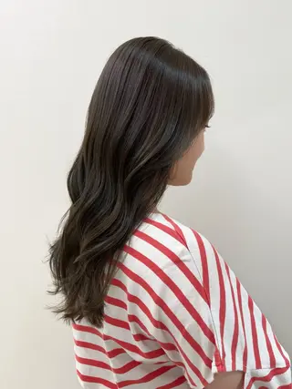 ロング カラー 中村 佳歩のヘアスタイル