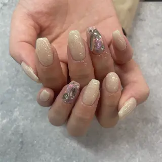 ネイル MAXKELLY ANNAのネイルデザイン