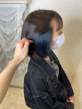 ミディアム カラー 六反 仁哉のヘアスタイル