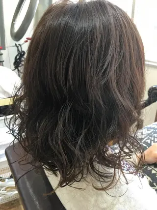 ミディアム パーマ 鈴木 マサアキのヘアスタイル
