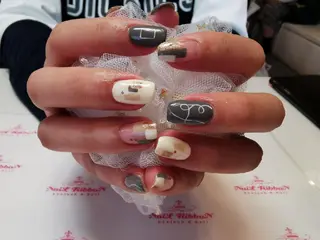 ネイル ネイルリボン 受付スタッフのネイルデザイン