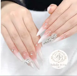 ネイル 島尻 ユインのネイルデザイン