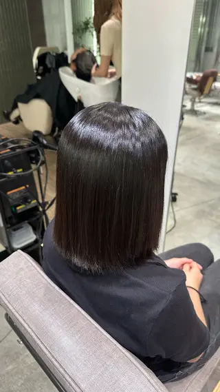新屋敷 拓大のヘアスタイル
