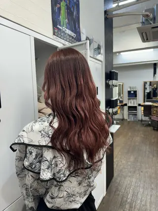 ロング 横浜🦋ハイトーン 🫐シャドウルーツのヘアスタイル