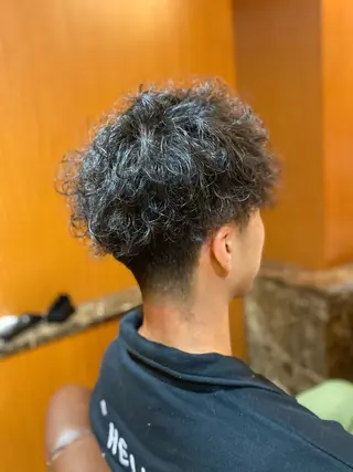 ミディアム 北川 竜也のヘアスタイル