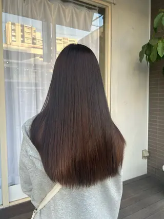 ロング 川筋 桃果のヘアスタイル