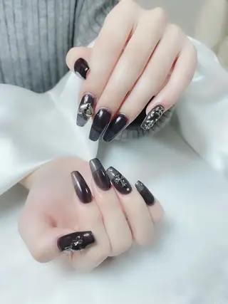 ネイル Amina nail salonのネイルデザイン