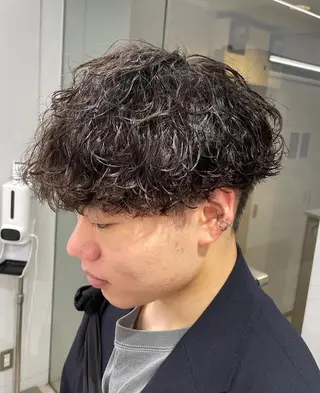 パーマ メンズ メンズスタイリスト✨ 助川龍哉のヘアスタイル